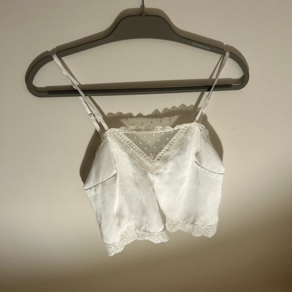 Brandy Melville cropped tank. White with mesh and lace